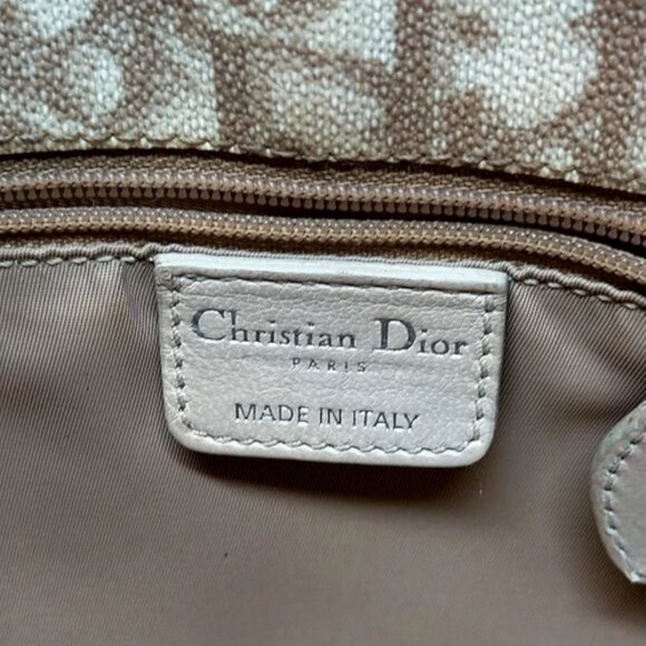 517298BP (L4) Christian Dior Hand Bag Beige PVC - Picture 7 of 9
